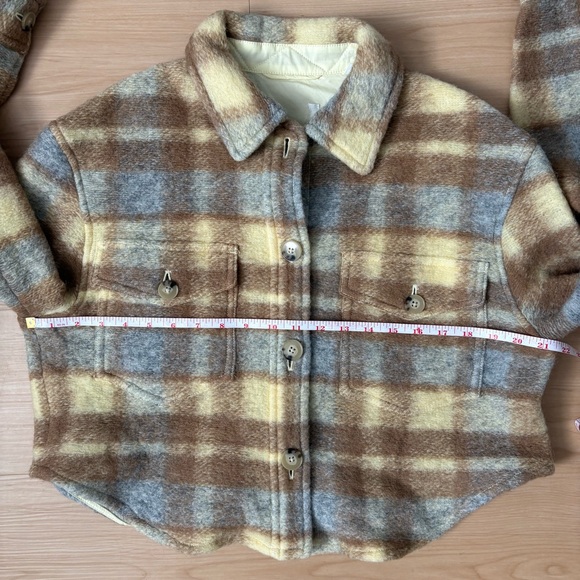 Wilfred Free Ganna Cropped Jacket Aritzia Plaid Wool Shacket Beige Camel Small - Picture 9 of 13